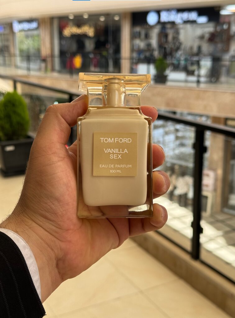 ادکلن وانیلا سکس مردانه زنانه برند تام فورد